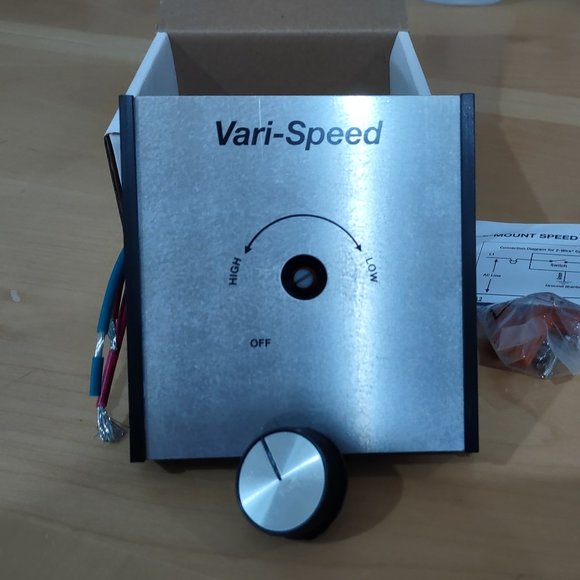 Manual Ceiling Fan Controller 10A/120V - Picture 1 of 5